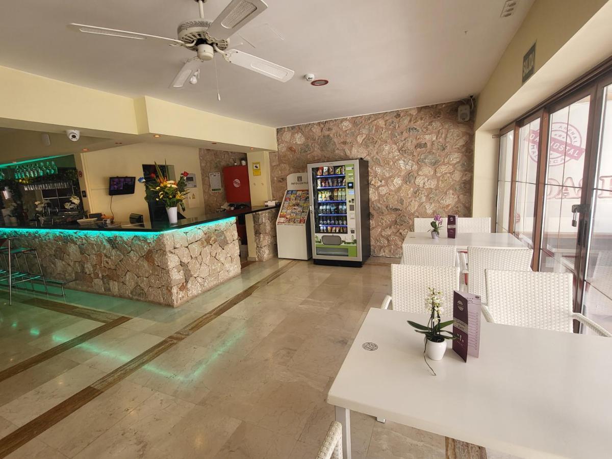 Das Hostal El Arenal  Buitenkant foto